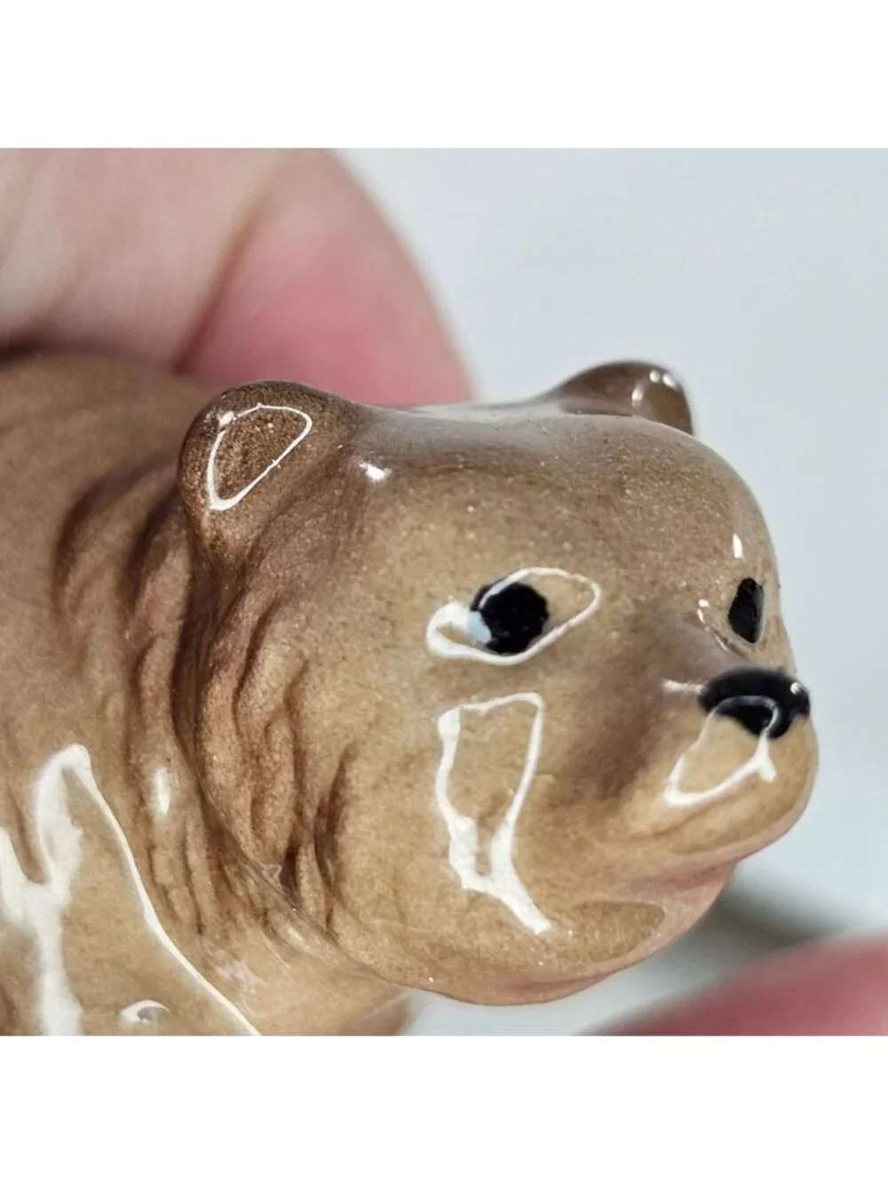 Hagen Renaker Grizzly Bear Mama Walking Miniature Figurine Ceramic *CHIP*